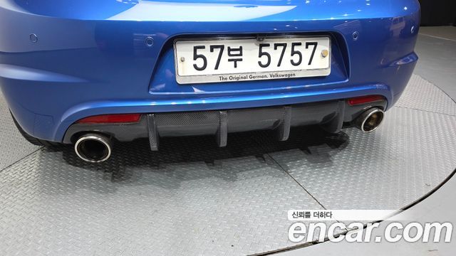 VOLKSWAGEN 시로코 2.0 TSI R 2013 - photo 27 - Import Corée du Sud | International Cars