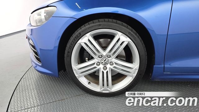 VOLKSWAGEN 시로코 2.0 TSI R 2013 - photo 4 - Import Corée du Sud | International Cars