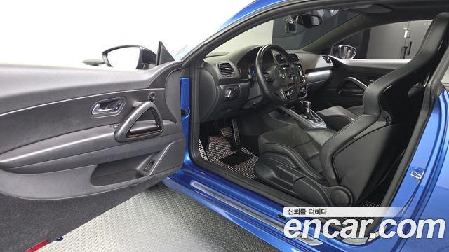VOLKSWAGEN 시로코 2.0 TSI R 2013 - photo 9 - Import Corée du Sud | International Cars