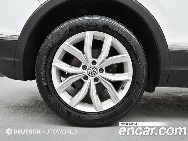 VOLKSWAGEN 티구안 2세대 2.0 TDI Premium 2018 - photo 5 - Import Corée du Sud | International Cars