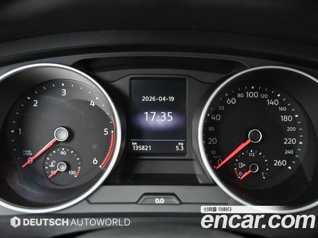 VOLKSWAGEN 티구안 2세대 2.0 TDI Premium 2018 - photo 8 - Import Corée du Sud | International Cars
