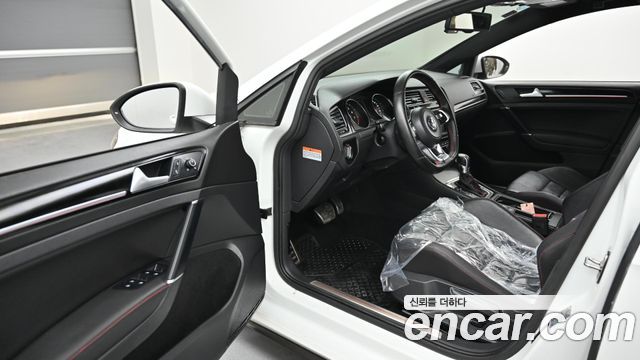 VOLKSWAGEN 골프 7세대 2.0 GTI 2014 - photo 11 - Import Corée du Sud | International Cars