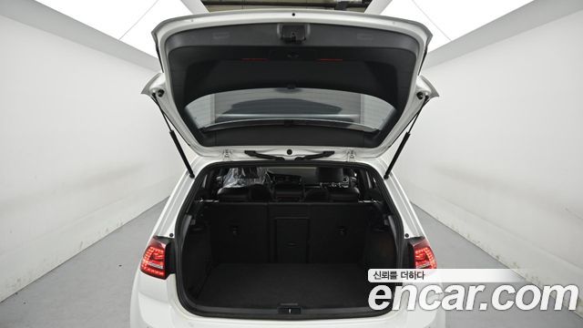 VOLKSWAGEN 골프 7세대 2.0 GTI 2014 - photo 19 - Import Corée du Sud | International Cars