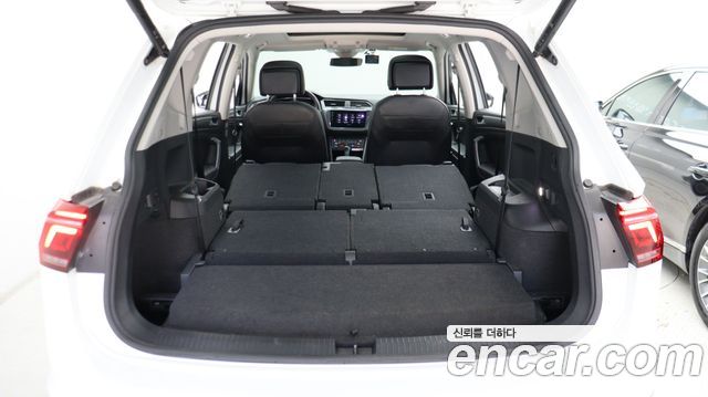 VOLKSWAGEN 티구안 2세대 2.0 TSI 4모션 2023 - photo 9 - Import Corée du Sud | International Cars