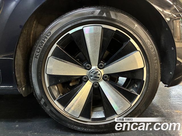 VOLKSWAGEN 비틀 2.0 TDI 2013 - photo 20 - Import Corée du Sud | International Cars
