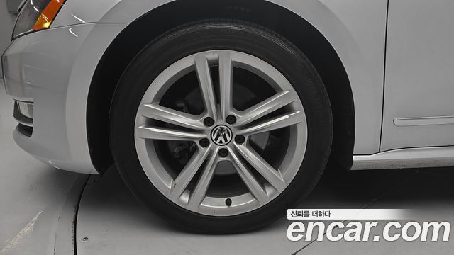 VOLKSWAGEN 파사트 2.5 2013 - photo 5 - Import Corée du Sud | International Cars