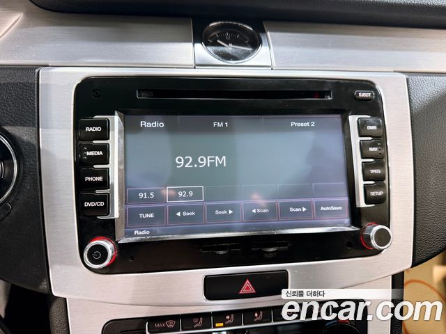 VOLKSWAGEN CC 2.0 TDI 블루모션 2011 - photo 11 - Import Corée du Sud | International Cars