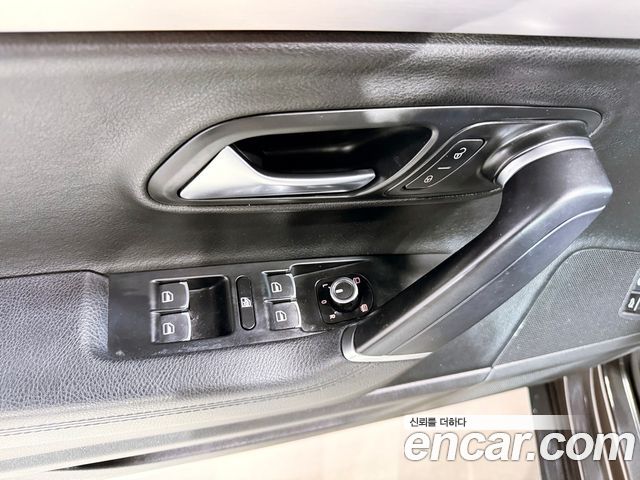 VOLKSWAGEN CC 2.0 TDI 블루모션 2011 - photo 24 - Import Corée du Sud | International Cars