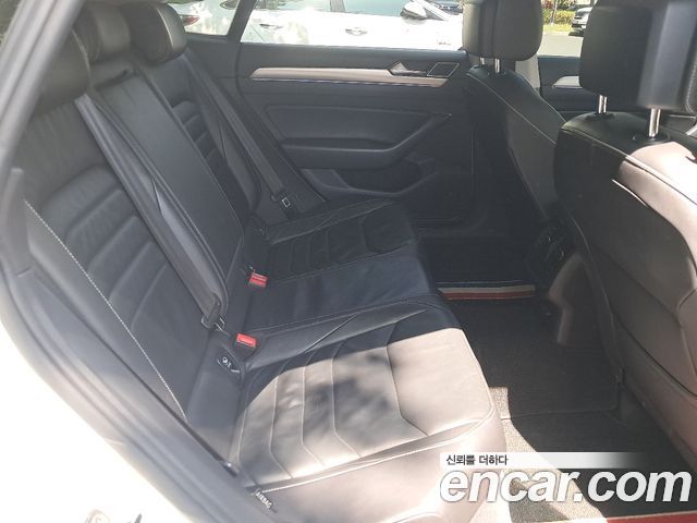 VOLKSWAGEN 아테온 2.0 TDI Premium 2019 - photo 19 - Import Corée du Sud | International Cars