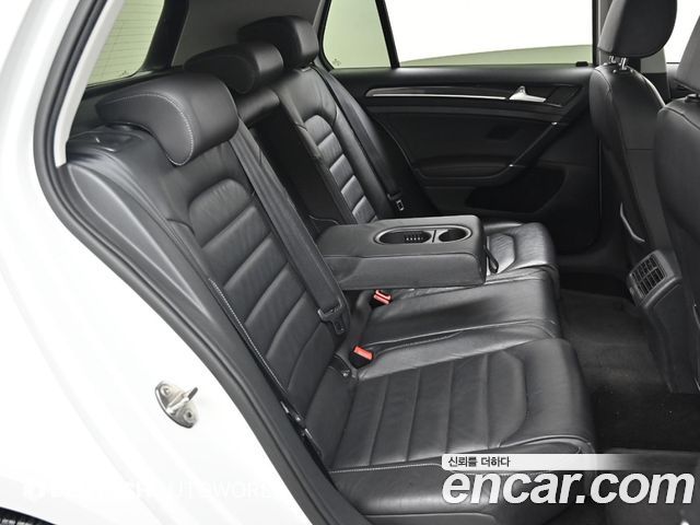 VOLKSWAGEN 골프 7세대 2.0 TDI Premium 2014 - photo 12 - Import Corée du Sud | International Cars
