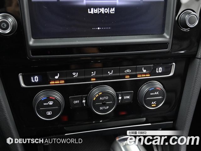 VOLKSWAGEN 골프 7세대 2.0 TDI Premium 2014 - photo 17 - Import Corée du Sud | International Cars