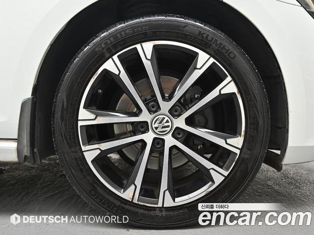 VOLKSWAGEN 골프 7세대 2.0 TDI Premium 2014 - photo 5 - Import Corée du Sud | International Cars