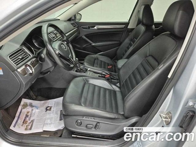 VOLKSWAGEN 파사트 2.0 TSI 2018 - photo 11 - Import Corée du Sud | International Cars