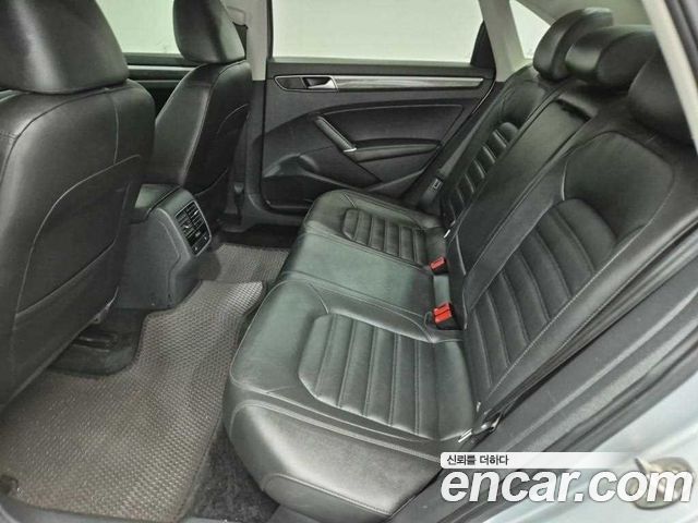 VOLKSWAGEN 파사트 2.0 TSI 2018 - photo 12 - Import Corée du Sud | International Cars