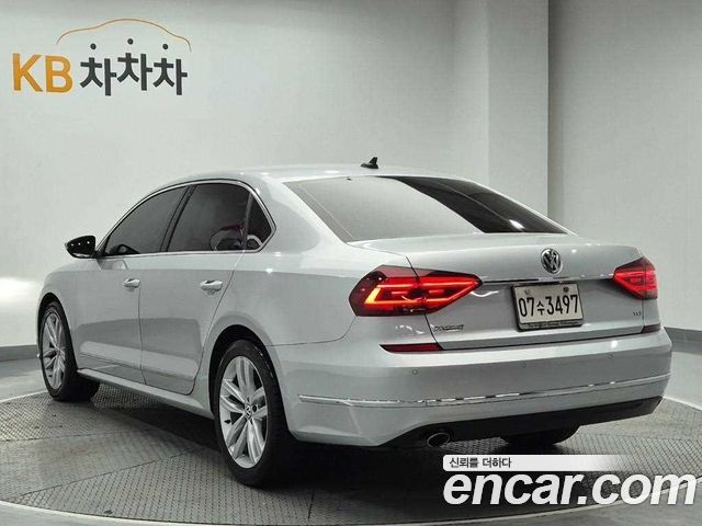 VOLKSWAGEN 파사트 2.0 TSI 2018 - photo 2 - Import Corée du Sud | International Cars
