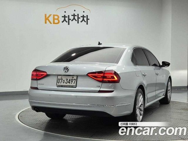 VOLKSWAGEN 파사트 2.0 TSI 2018 - photo 3 - Import Corée du Sud | International Cars