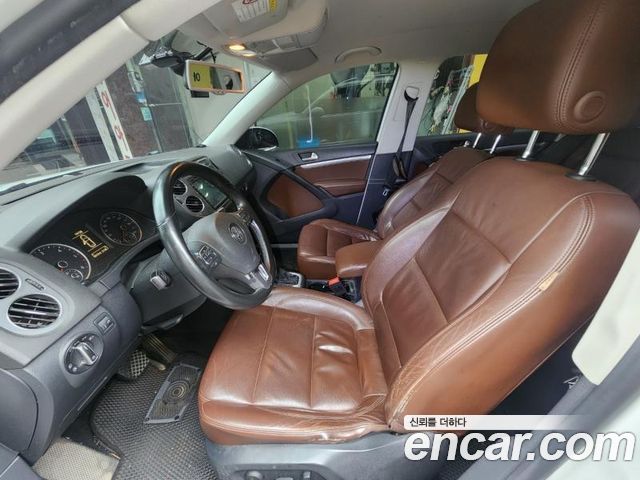 VOLKSWAGEN 티구안 2.0 TDI 컴포트 2015 - photo 4 - Import Corée du Sud | International Cars