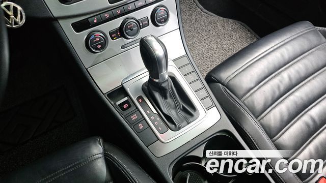 VOLKSWAGEN CC 2.0 TDI 블루모션 2016 - photo 9 - Import Corée du Sud | International Cars