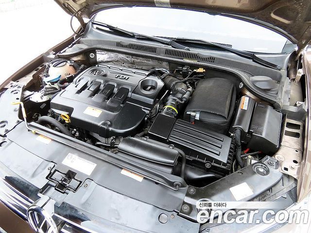 VOLKSWAGEN 제타 2.0 TDI 블루모션 Premium 2015 - photo 19 - Import Corée du Sud | International Cars
