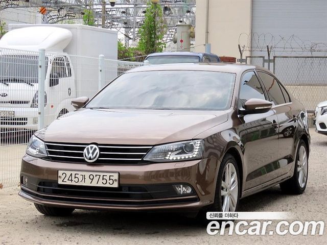 VOLKSWAGEN 제타 2.0 TDI 블루모션 Premium 2015 - photo 2 - Import Corée du Sud | International Cars