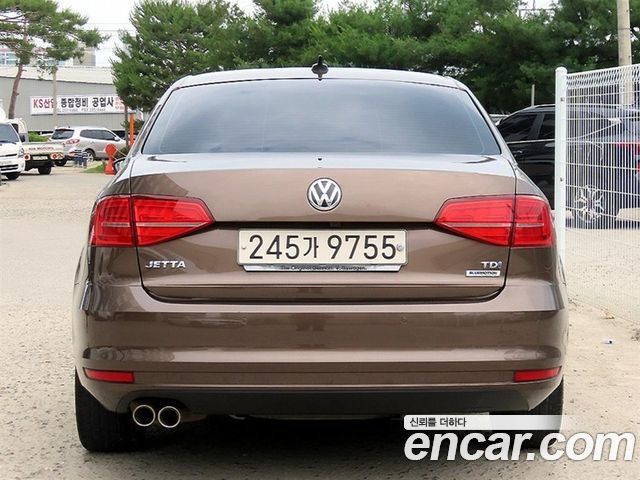 VOLKSWAGEN 제타 2.0 TDI 블루모션 Premium 2015 - photo 4 - Import Corée du Sud | International Cars