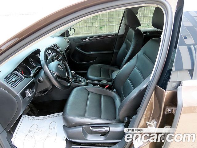VOLKSWAGEN 제타 2.0 TDI 블루모션 Premium 2015 - photo 5 - Import Corée du Sud | International Cars
