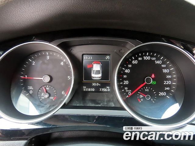 VOLKSWAGEN 제타 2.0 TDI 블루모션 Premium 2015 - photo 9 - Import Corée du Sud | International Cars