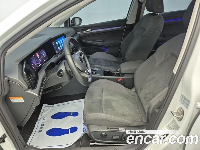 VOLKSWAGEN 골프 8세대 2.0 TDI 프레스티지 2022 - photo 11 - Import Corée du Sud | International Cars