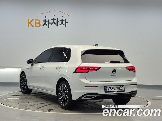 VOLKSWAGEN 골프 8세대 2.0 TDI 프레스티지 2022 - photo 2 - Import Corée du Sud | International Cars