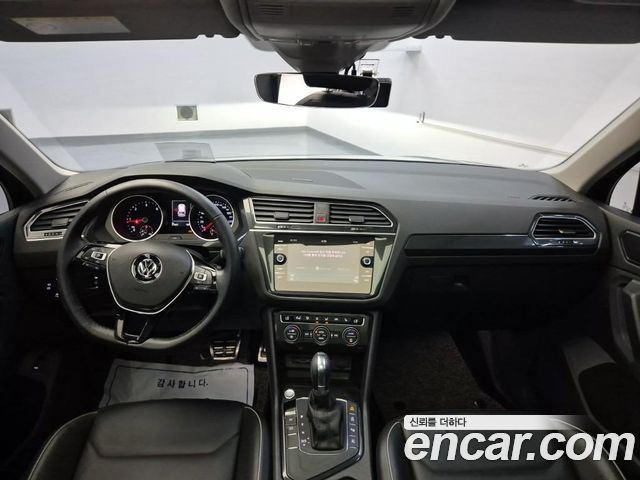 VOLKSWAGEN 티구안 2세대 2.0 TDI 프레스티지 2018 - photo 7 - Import Corée du Sud | International Cars