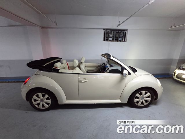 VOLKSWAGEN 비틀 2.0 Cabriolet 2007 - photo 16 - Import Corée du Sud | International Cars