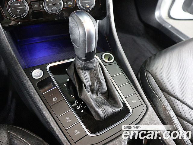 VOLKSWAGEN 제타 7세대 1.4 TSI 프레스티지 2020 - photo 9 - Import Corée du Sud | International Cars