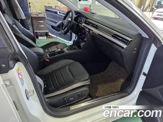 VOLKSWAGEN 아테온 2.0 TDI 프레스티지 2022 - photo 9 - Import Corée du Sud | International Cars