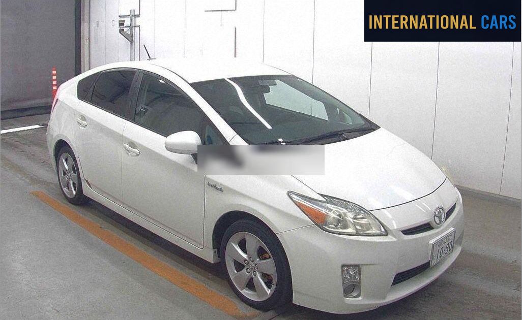 AMERICA TOYOTA PRIUS 5D
