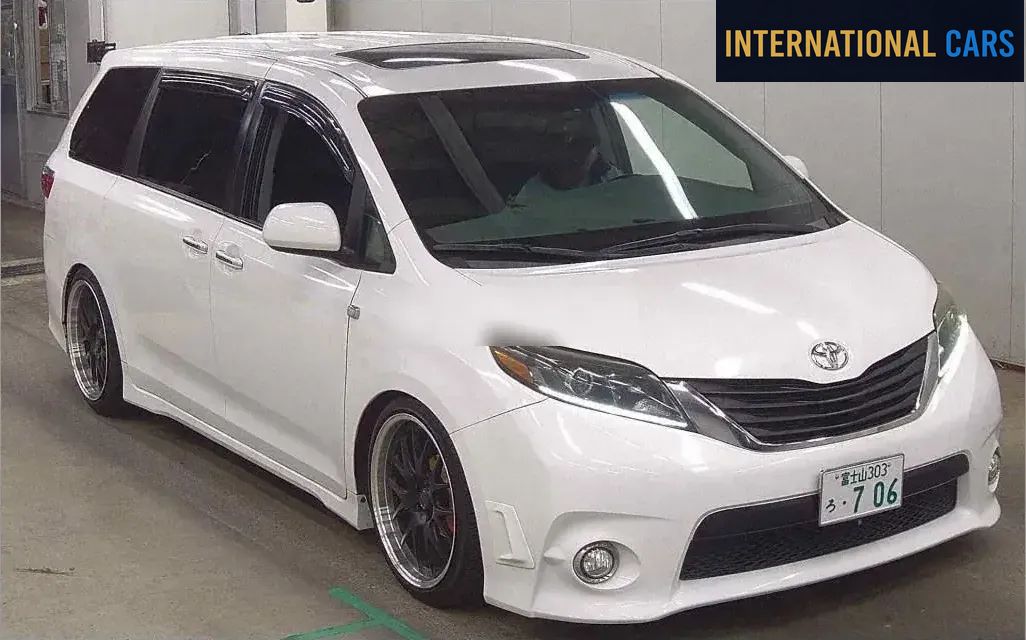 AMERICA TOYOTA SIENNA SE 2015