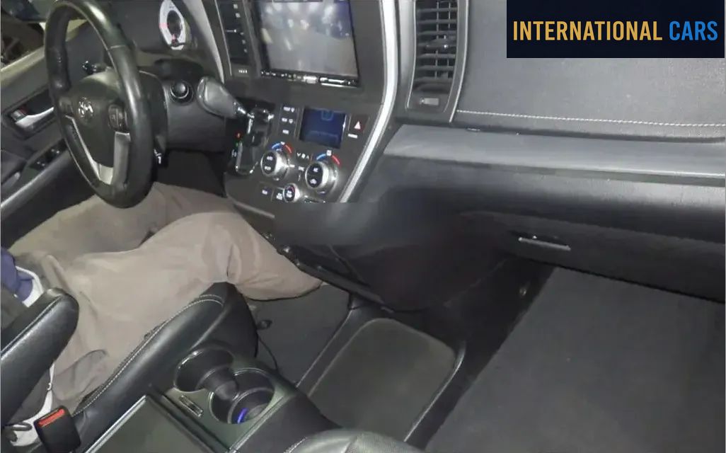AMERICA TOYOTA SIENNA SE 2015 - photo 3 - Import Japon | International Cars