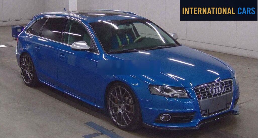 AUDI S4 AVANT 4WD Version de base 2010