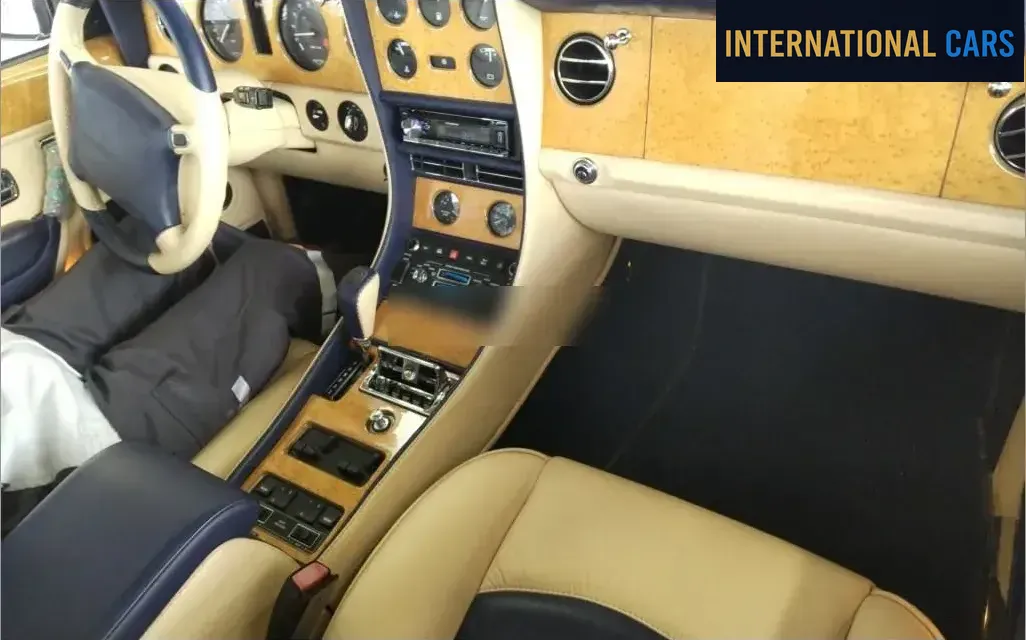 BENTLEY AZURE 2002 - photo 3 - Import Japon | International Cars