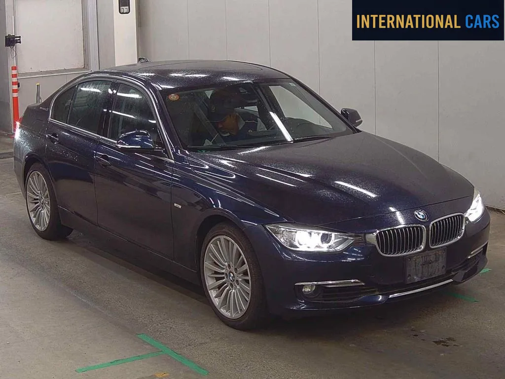 BMW 3 Série ACTIVE HYBRID 3 LUXURY 2013