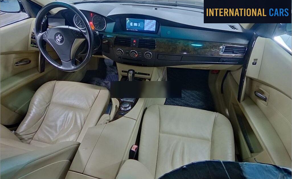 BMW 5 SERIES 4D 545I 2004 - photo 3 - Import Japon | International Cars