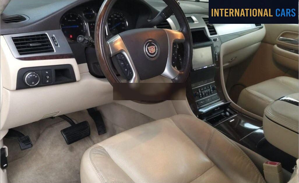CADILLAC ESCALADE 4WD 2011 - photo 3 - Import Japon | International Cars