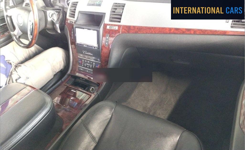 CADILLAC ESCALADE 4WD 2013 - photo 3 - Import Japon | International Cars