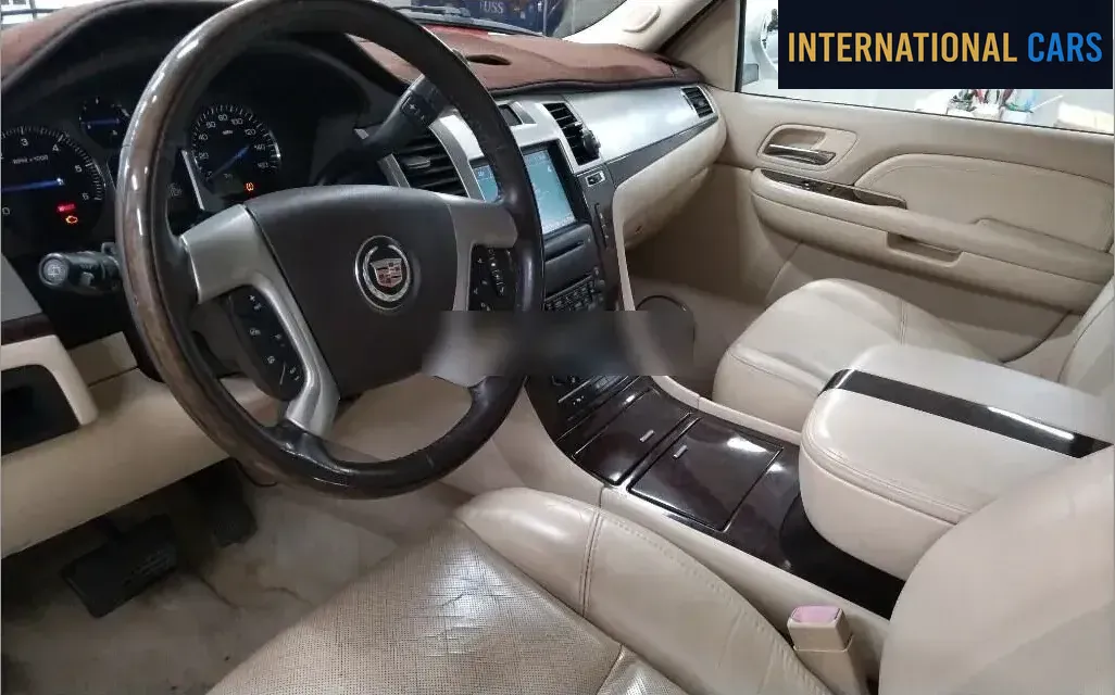 CADILLAC ESCALADE 4WD BASE GRADE 2010 - photo 3 - Import Japon | International Cars
