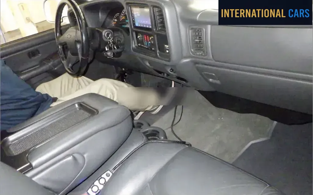 CHEVROLET SILVERADO 4D 4WD LS EXTENDED CAB 2007 - photo 3 - Import Japon | International Cars