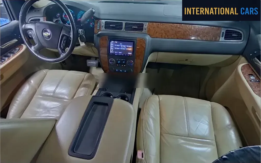 CHEVROLET SUBURBAN 4WD 2014 - photo 3 - Import Japon | International Cars