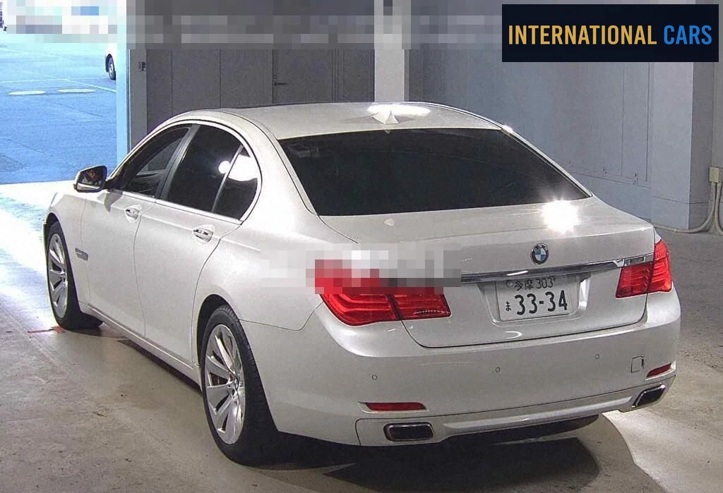 BMW 7 Series 740i 2010 - photo 2 - Import Japon | International Cars