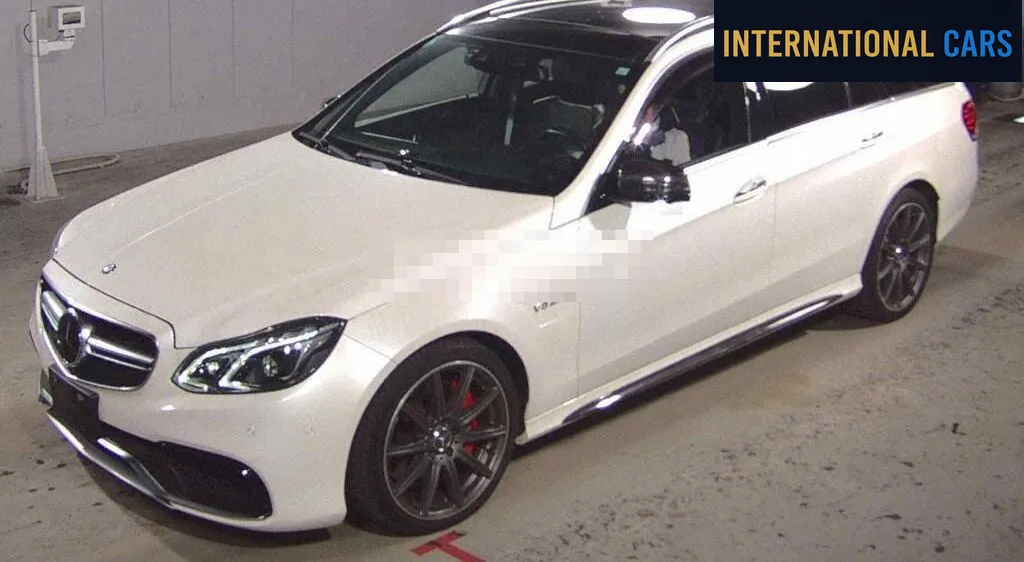 MERCEDES AMG E-CLASS STATIONWAGON E63 S 4MATIC+ STATIONWAGON 2013 - photo 4 - Import Japon | International Cars