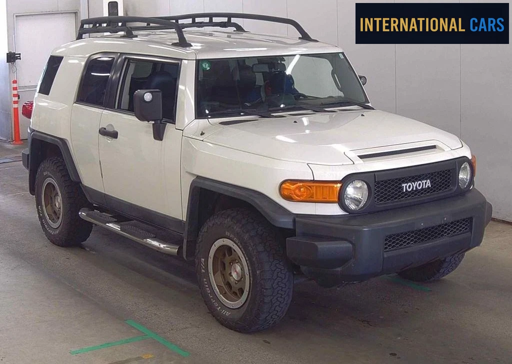 TOYOTA FJ CRUISER 2010