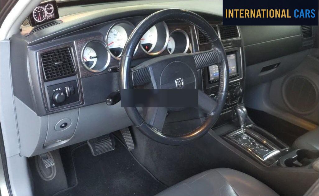 DODGE MAGNUM SXT 2010 - photo 3 - Import Japon | International Cars