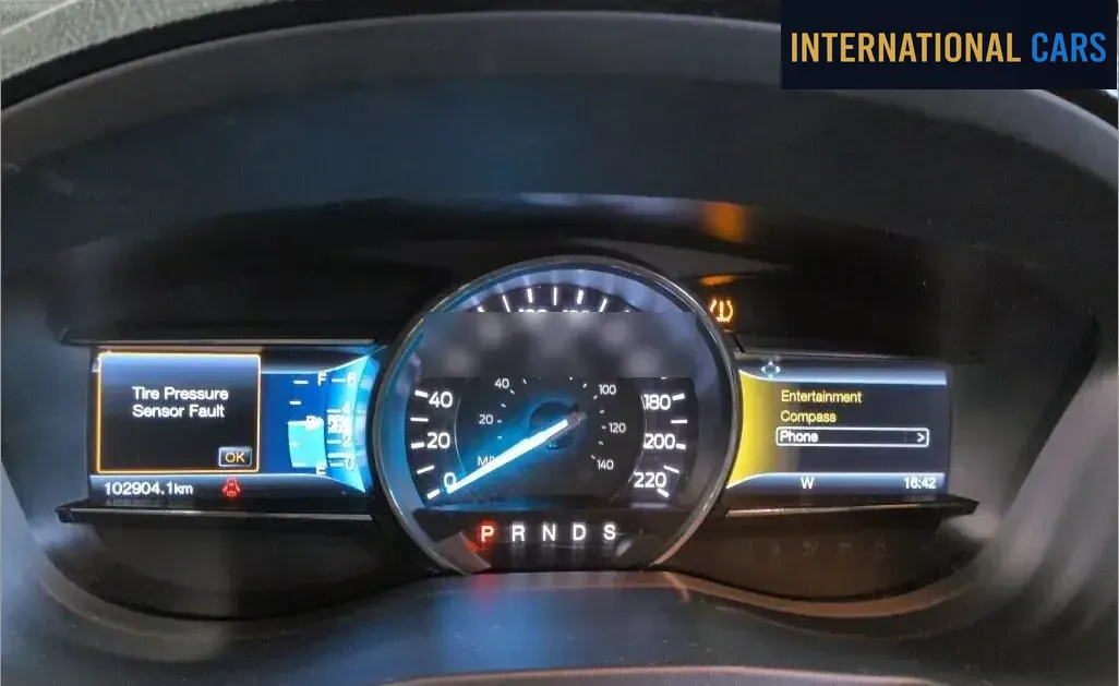 FORD EXPLORER 5D XLT ECO BOOST 2016 - photo 6 - Import Japon | International Cars